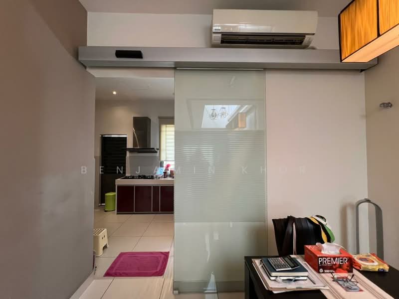 2-storey Terraced House for Sale in 16 Sierra (Puchong) - Benjamin Khor - Kitchen - PropertyGuru.com.my