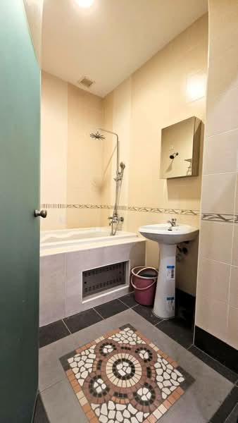 Rumah Teres untuk Dijual di Taman Impian Indah (Bukit Jalil) - Maureen Ooi - Bathroom - PropertyGuru.com.my