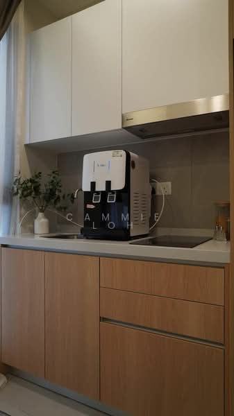 Servis Apartment untuk Disewa di YOLO Signature Suites - Cammie Loh - Kitchen - PropertyGuru.com.my
