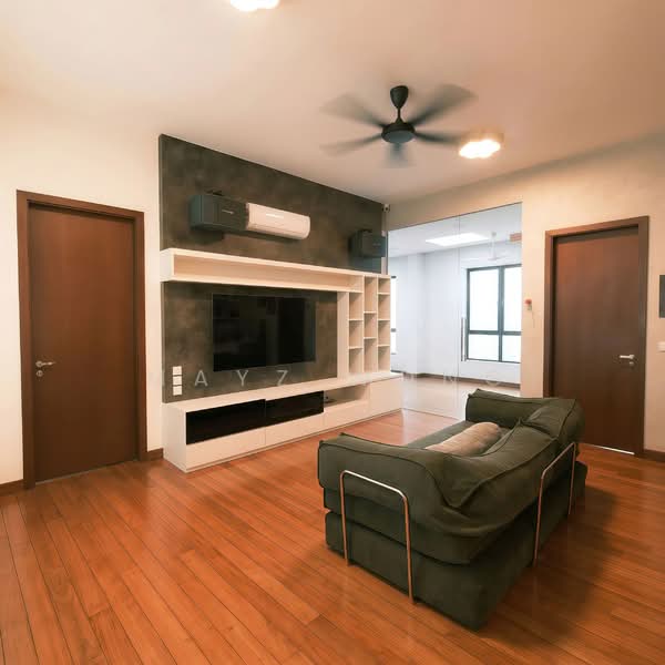 Cluster House for Sale in Nusa Duta (Iskandar Puteri (Nusajaya)) - Mayz Wong - Living Room - PropertyGuru.com.my