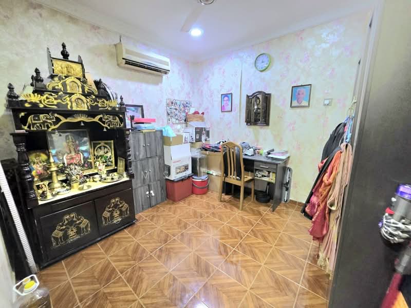 Rumah Teres 1 Tingkat untuk Dijual di Shah Alam (Selangor) - Syamsul Ilham - Study - PropertyGuru.com.my