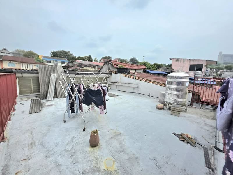 Rumah Teres 1 Tingkat untuk Dijual di Shah Alam (Selangor) - Syamsul Ilham - Roof - PropertyGuru.com.my
