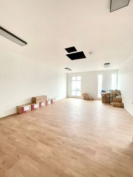 Factory for Rent in Taman Perindustrian Senai (Senai) - Ivy Low - Interior - PropertyGuru.com.my