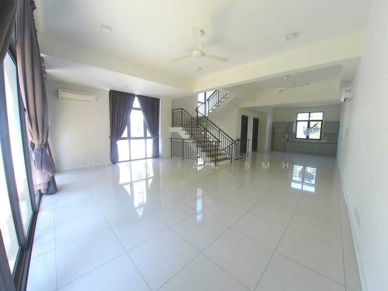 Rumah Teres 3 Tingkat untuk Dijual di Ampang (Kuala Lumpur) - Norafian SMH - Living Room - PropertyGuru.com.my