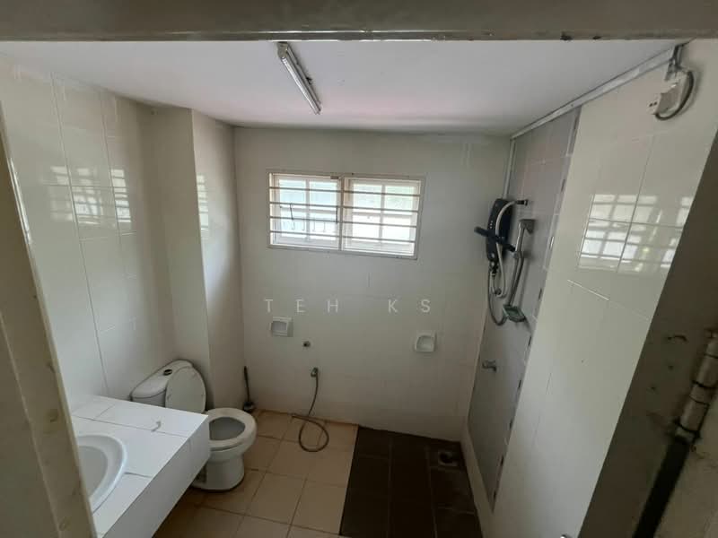 2-storey Terraced House for Rent in Setia Alam (Selangor) - Teh KS - Bathroom - PropertyGuru.com.my