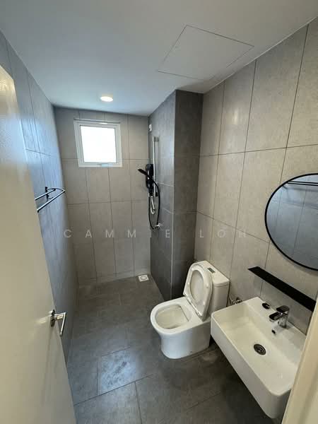 Servis Apartment untuk Disewa di Tuan 2egacy - Cammie Loh - Bathroom - PropertyGuru.com.my