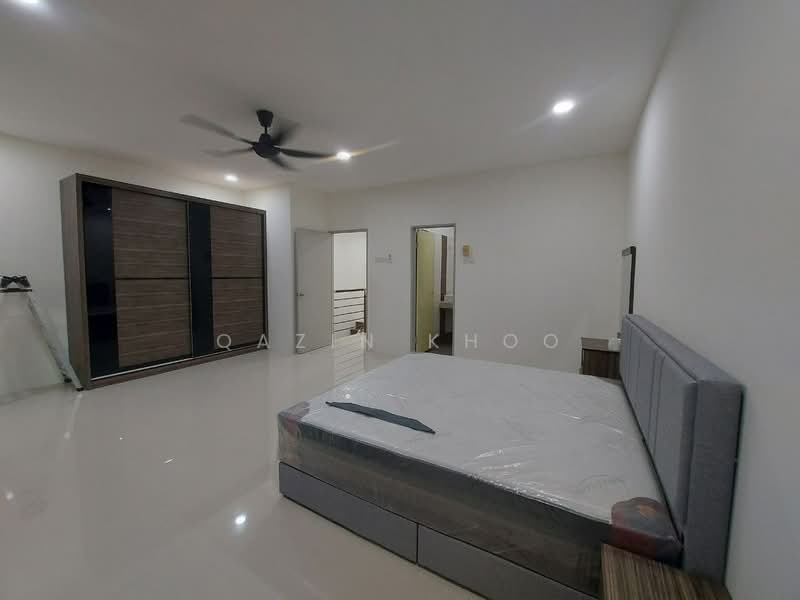 Rumah Teres 2 Tingkat untuk Disewa di Taman Pengkalan Barat (Ipoh) - Qazin Khoo - Bedroom - PropertyGuru.com.my