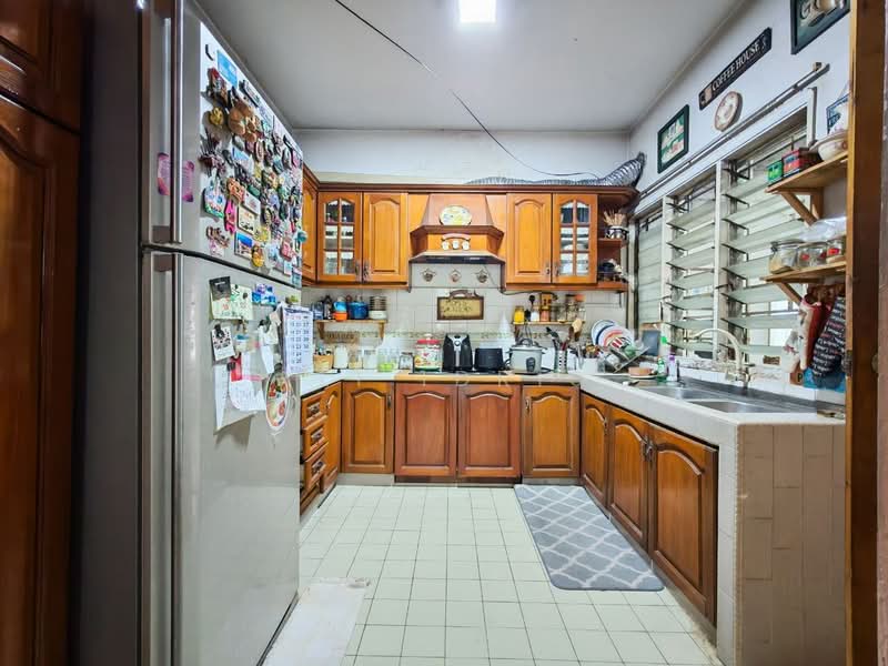 Rumah Teres 2 Tingkat untuk Dijual di Usj 4 (Subang Jaya) - Ali Idris - Kitchen - PropertyGuru.com.my