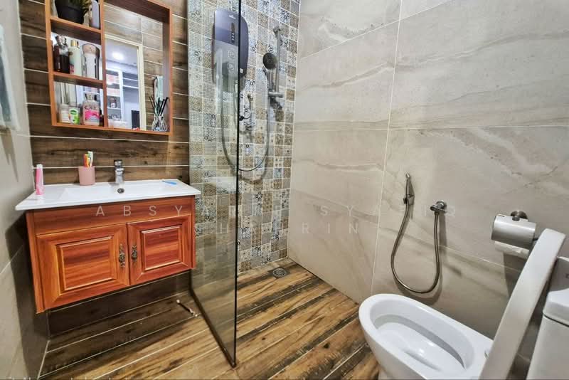 Semi-Detached House for Rent in SS7 (Petaling Jaya) - Absyarie Syafiq Shahrin - Bathroom - PropertyGuru.com.my