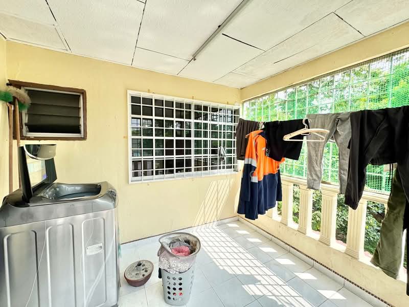 2-storey Terraced House for Sale in Dengkil (Selangor) - Azira Ahmad - Balcony - PropertyGuru.com.my