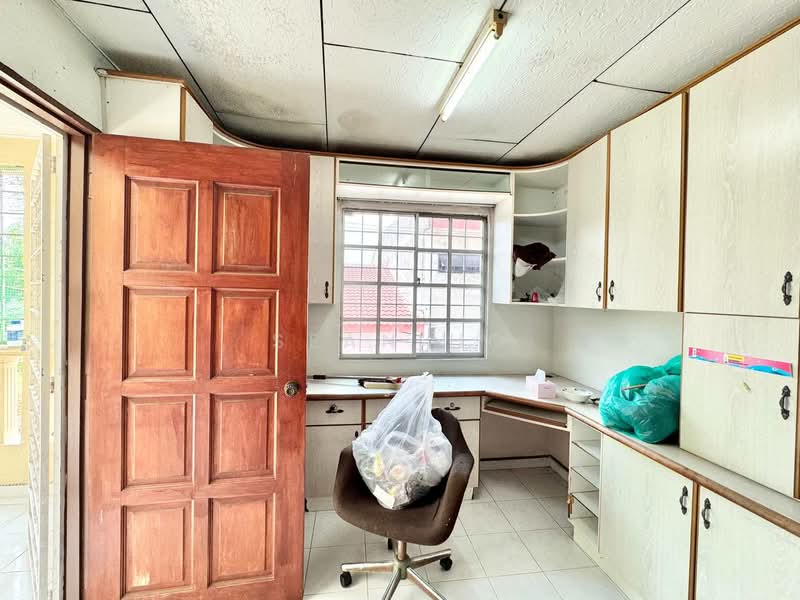 2-storey Terraced House for Sale in Dengkil (Selangor) - Azira Ahmad - Study - PropertyGuru.com.my