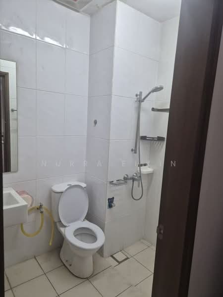 Condominium for Rent at Sri Putramas III / Royal Regent - Nurra Eikin - Bathroom - PropertyGuru.com.my