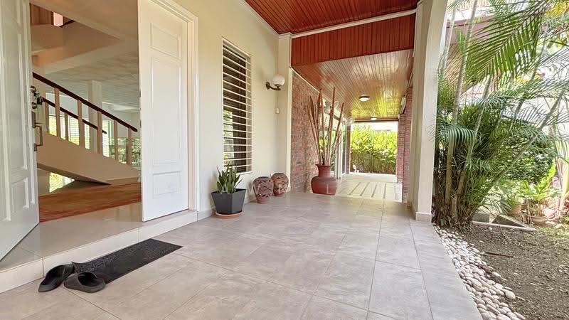 Bungalow House untuk Disewa di Damansara Heights (Kuala Lumpur) - Shawn Lim - Entrance - PropertyGuru.com.my