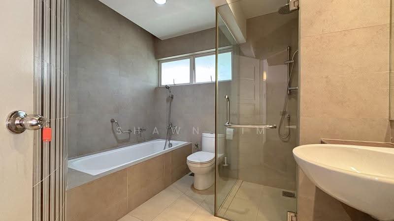 Bungalow House untuk Disewa di Damansara Heights (Kuala Lumpur) - Shawn Lim - Bathroom - PropertyGuru.com.my