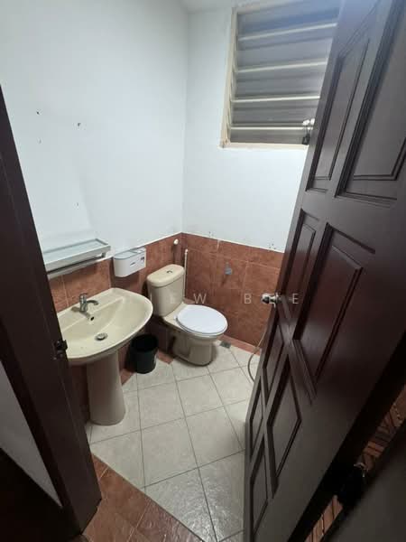 2-storey Terraced House for Sale in Pulau Tikus (Penang) - Chiew Bee - Bathroom - PropertyGuru.com.my