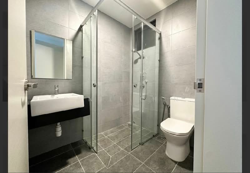 Servis Apartment untuk Disewa di Sunway Avila Residences - Daniel Chin - Bathroom - PropertyGuru.com.my