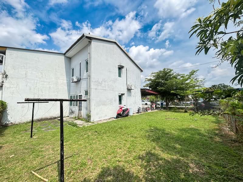 2-storey Terraced House for Sale in Shah Alam (Selangor) - Syamsul Ilham - Exterior - PropertyGuru.com.my