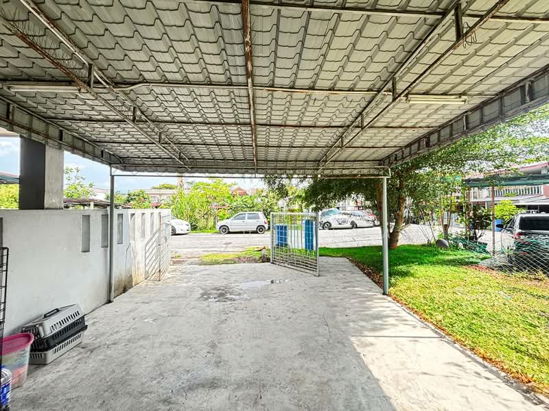 2-storey Terraced House for Sale in Shah Alam (Selangor) - Syamsul Ilham - Exterior - PropertyGuru.com.my