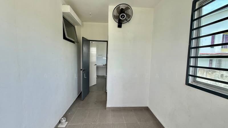 Rumah Teres 2 Tingkat untuk Dijual di Taman Tiara Sendayan (Bandar Sri Sendayan) - Aqillah Razali - PropertyGuru.com.my