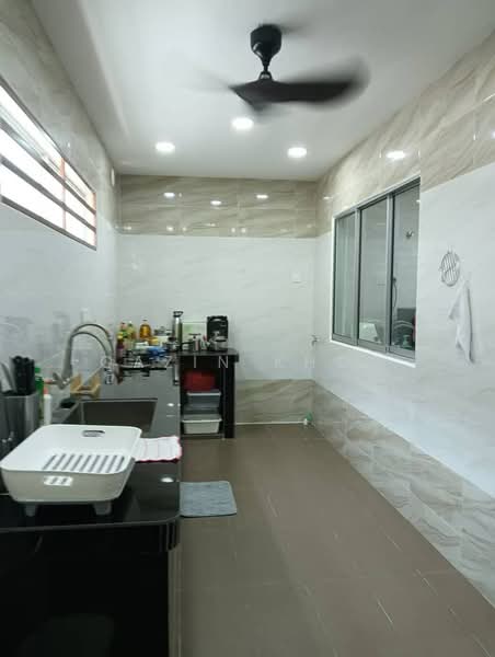 Rumah Teres 1.5 Tingkat untuk Disewa di Panorama Lapangan Perdana (Ipoh) - Qazin Khoo - Kitchen - PropertyGuru.com.my