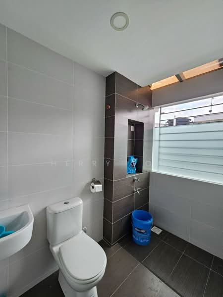 2-storey Terraced House for Sale in Taman Sutera (Johor Bahru) - Herry Goh - Bathroom - PropertyGuru.com.my