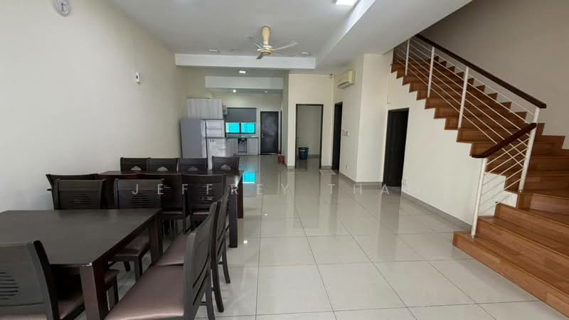 Rumah Teres 3 Tingkat untuk Disewa di Batu Caves (Selangor) - Jeffrey Tham - Dining Room - PropertyGuru.com.my