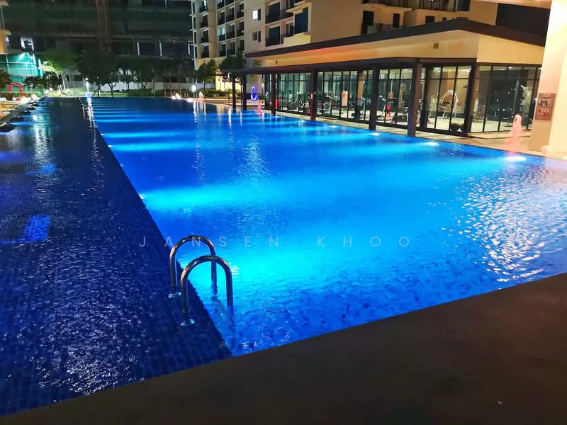 Servis Apartment untuk Disewa di Trefoil - Jansen Khoo - Pool - PropertyGuru.com.my