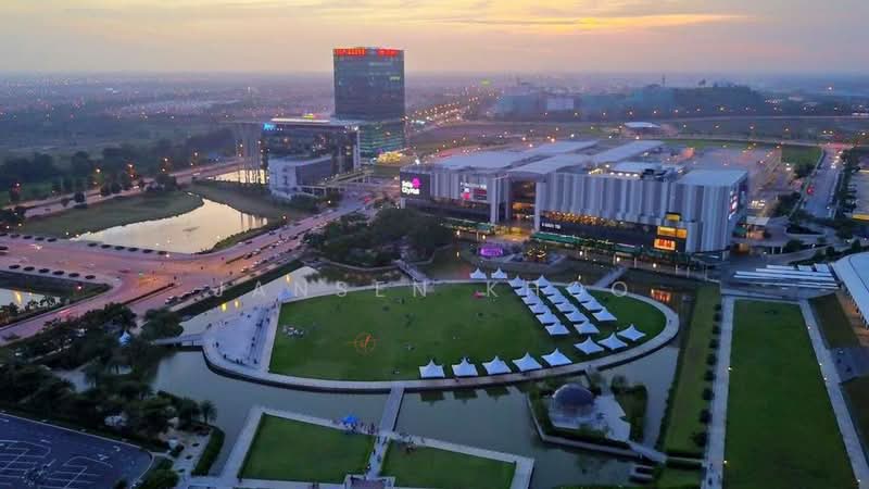 Service Residence for Rent at Trefoil @ Setia City - Jansen Khoo - Exterior - PropertyGuru.com.my