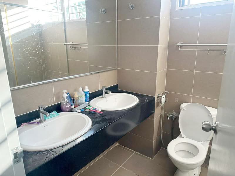 2-storey Terraced House for Sale in Cyberjaya (Selangor) - Nadzmie Nasir - Bathroom - PropertyGuru.com.my