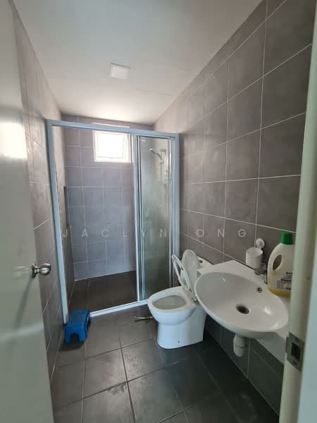 Service Residence for Rent at Savanna Executive Suite @ Southville City - Jaclyn Ong - Bathroom - PropertyGuru.com.my