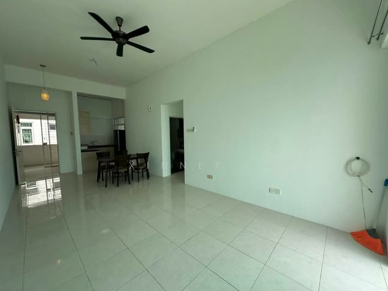 Condominium for Sale at Summer Place - Xinnee . - Living Room - PropertyGuru.com.my