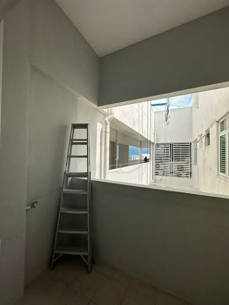 Condominium for Sale at Summer Place - Xinnee . - Balcony - PropertyGuru.com.my