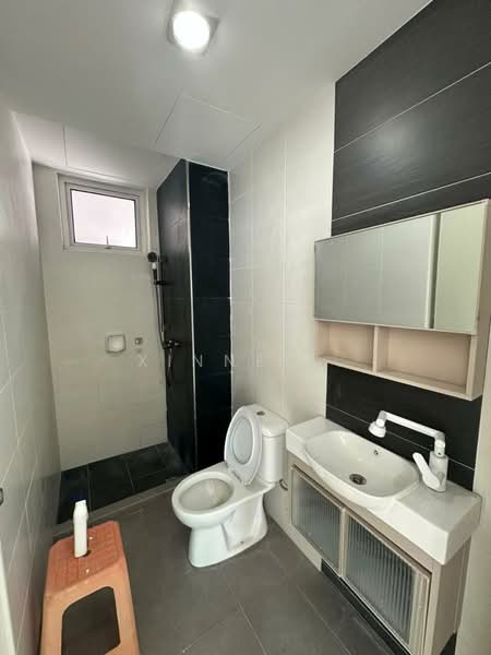 Condominium for Sale at Summer Place - Xinnee . - Bathroom - PropertyGuru.com.my