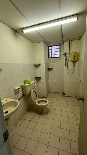 Condominium for Rent at Green Acre - Shamsul Kamar Abd Shukor - Bathroom - PropertyGuru.com.my