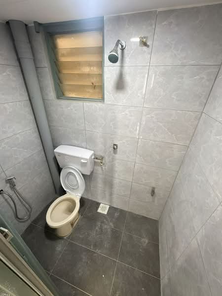 Apartment for Sale at Pangsapuri Mutiara Subang - Syamsul Ilham - Bathroom - PropertyGuru.com.my