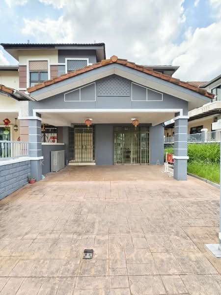 Cluster House for Rent in Taman Mount Austin (Tebrau) - Kelly Chiam - Exterior - PropertyGuru.com.my