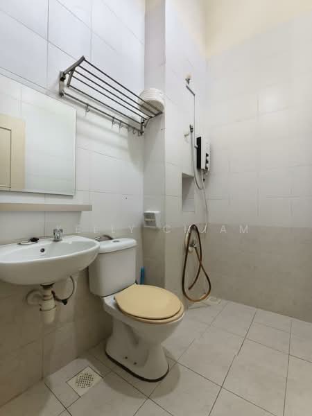 Cluster House for Rent in Taman Mount Austin (Tebrau) - Kelly Chiam - Bathroom - PropertyGuru.com.my