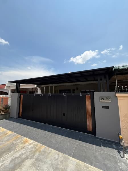 Untuk Dijual - Taman Ungku Tun Aminah