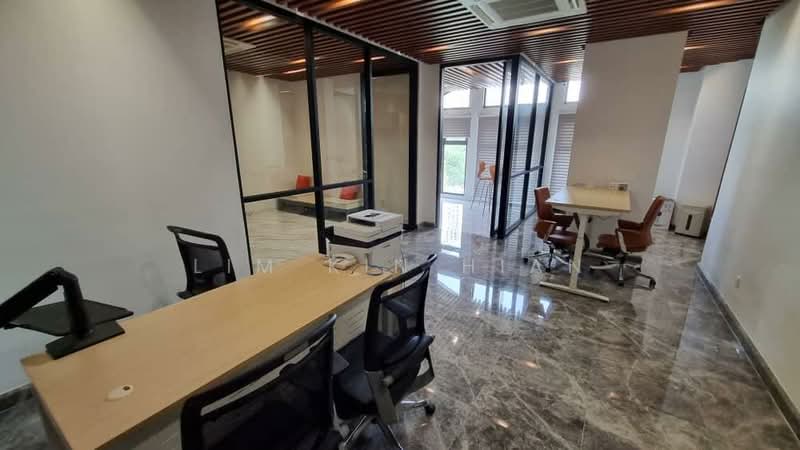 For Rent - Plaza Arkadia (Shops, Offices, Sohos)