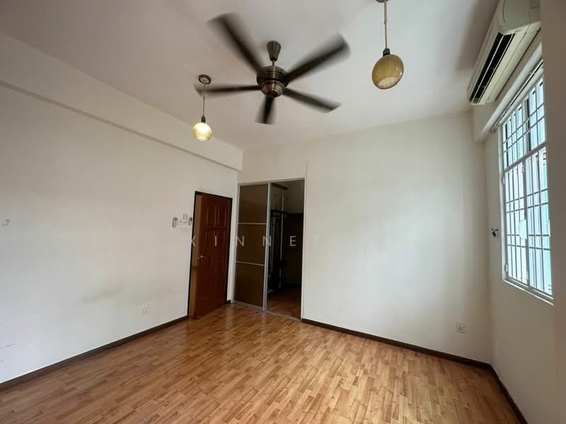 3-storey Terraced House for Sale in Island Glades (Jelutong) - Xinnee . - Interior - PropertyGuru.com.my