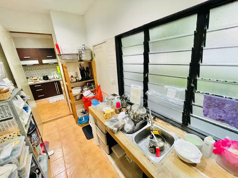 Semi-Detached House for Sale in Puchong (Selangor) - Nur Alia Omar - Kitchen - PropertyGuru.com.my