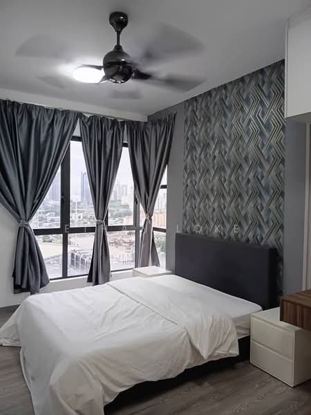 Servis Apartment untuk Dijual di United Point (Residensi Berpadu) - Ethan Loke - Bedroom - PropertyGuru.com.my