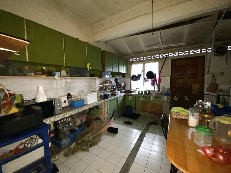 Rumah Teres 1 Tingkat untuk Dijual di Taman Sri Segambut (Segambut) - Thoriq Suparman - Kitchen - PropertyGuru.com.my