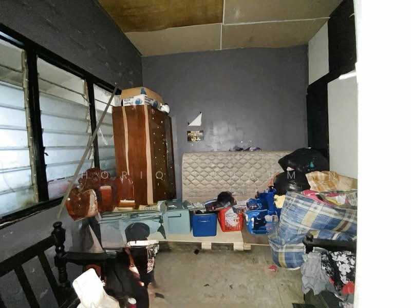 Rumah Teres 1 Tingkat untuk Dijual di Taman Sri Segambut (Segambut) - Thoriq Suparman - Bedroom - PropertyGuru.com.my