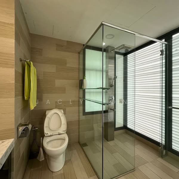Servis Apartment untuk Dijual di Saujana Residency - Jaclyn Ong - Bathroom - PropertyGuru.com.my