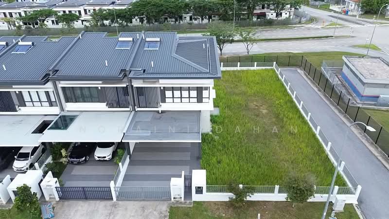 Semi-Detached House for Sale in Sungai Buloh (Selangor) - Noraini Dahan - Exterior - PropertyGuru.com.my