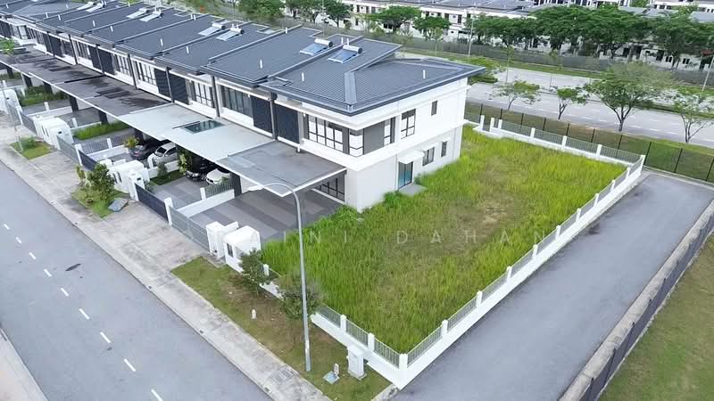 Semi-Detached House for Sale in Sungai Buloh (Selangor) - Noraini Dahan - Exterior - PropertyGuru.com.my