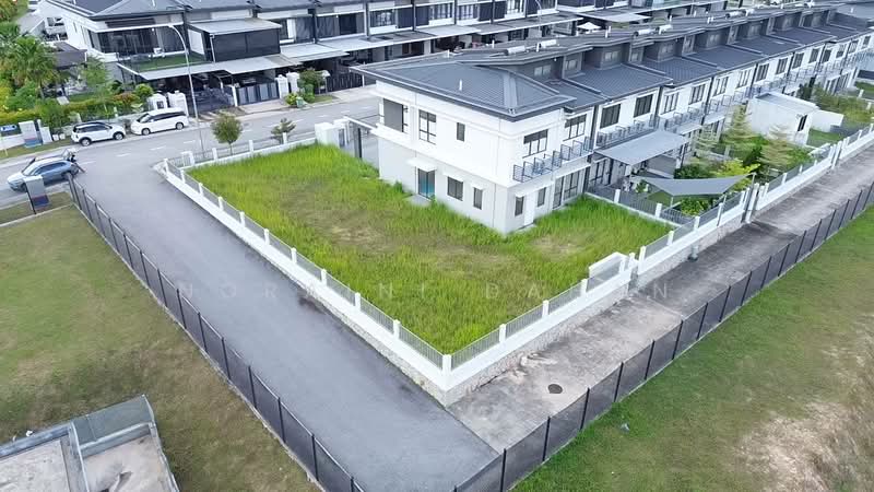 Semi-Detached House for Sale in Sungai Buloh (Selangor) - Noraini Dahan - Exterior - PropertyGuru.com.my