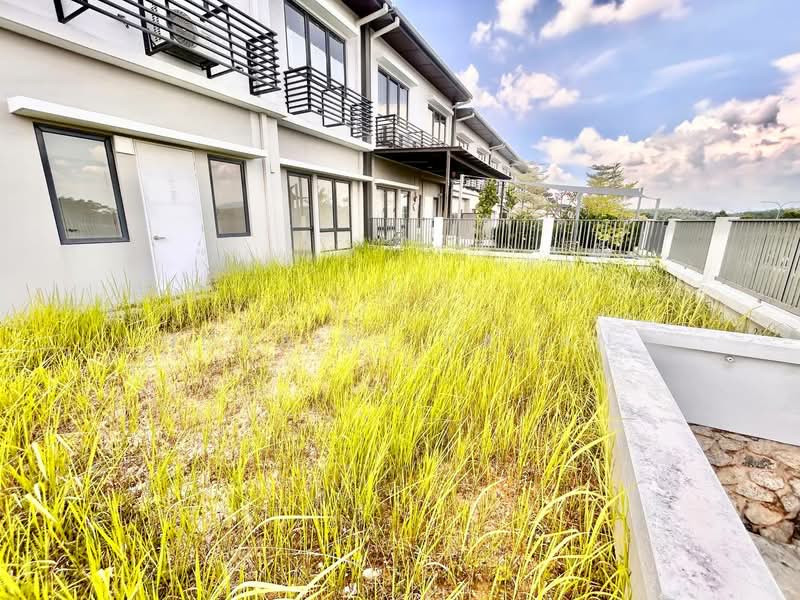 Semi-Detached House for Sale in Sungai Buloh (Selangor) - Noraini Dahan - Exterior - PropertyGuru.com.my