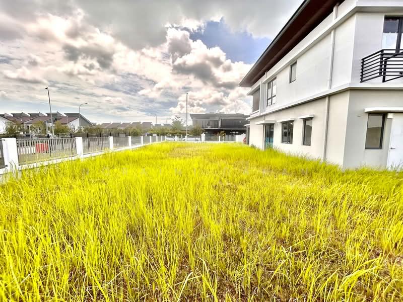 Semi-Detached House for Sale in Sungai Buloh (Selangor) - Noraini Dahan - Exterior - PropertyGuru.com.my